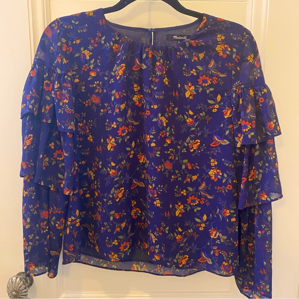 Madewell floral print top with ruffled sleeves size XS